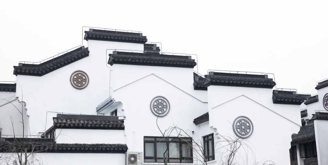 砖赏案例，，，，，，，，最美外立——威客电竞劈开砖