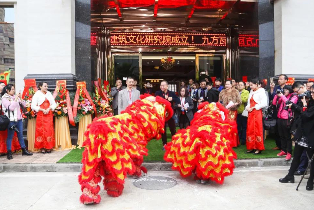 首尾不懈，，，，，，，，愿新岁一路生花